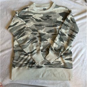 Aerie Oversized Crew XS